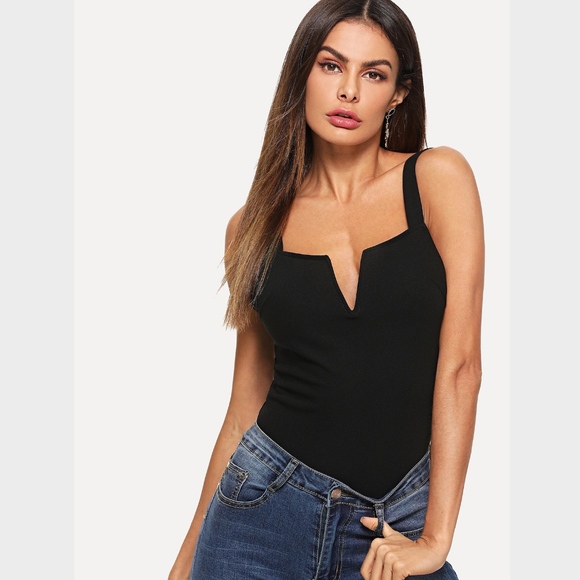 Plunging V Black Elegant Bodysuit with Straps - Picture 5 of 7